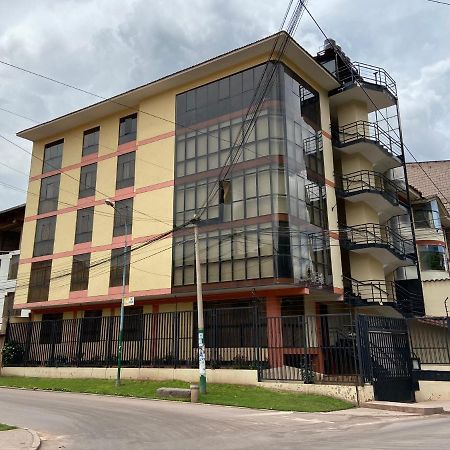 Espacioso Confortable Apartamento Familia Cusco Bagian luar foto